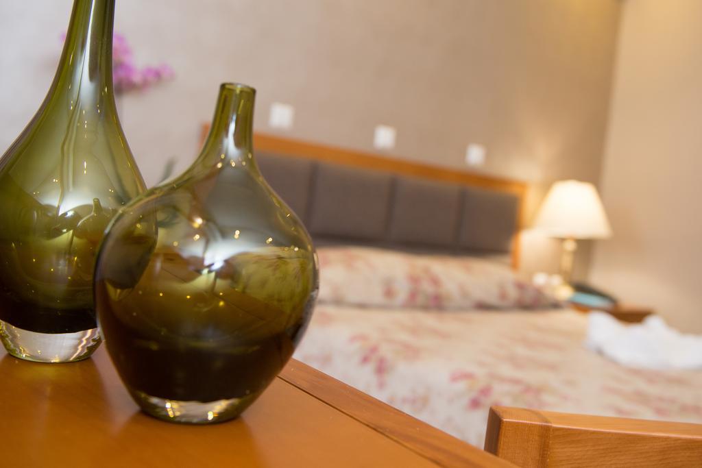 לימנאס Hotel Aethria מראה חיצוני תמונה