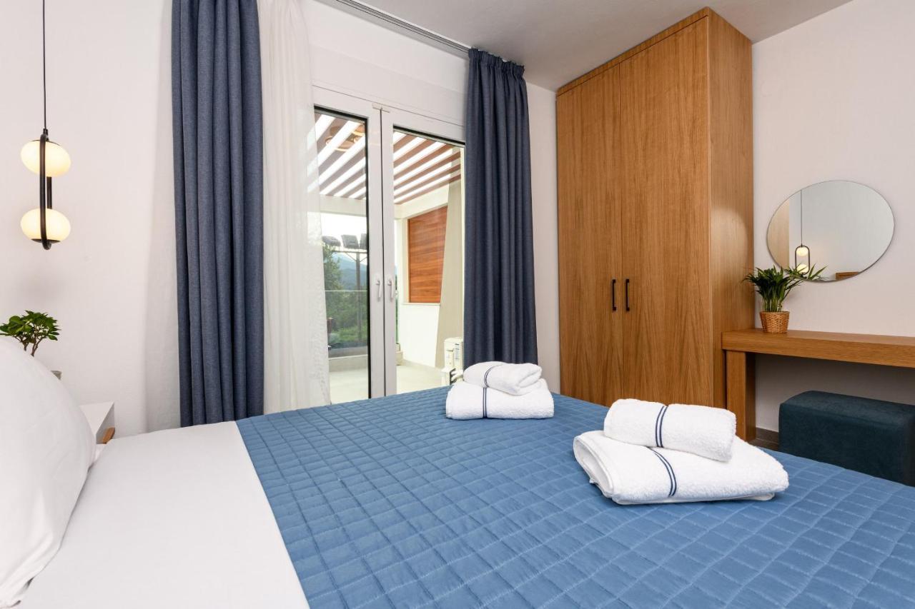 לימנאס Hotel Aethria מראה חיצוני תמונה